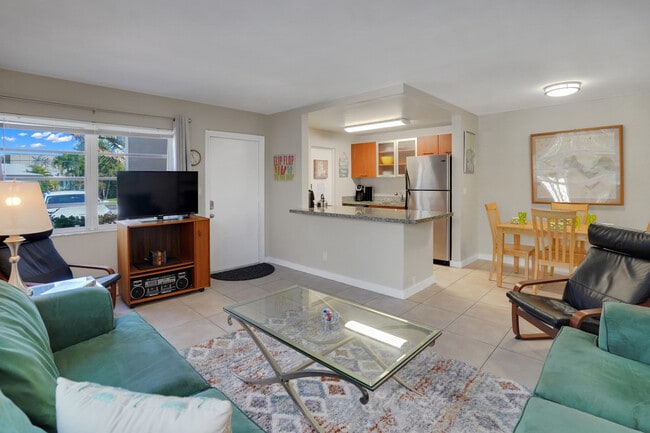 Building Photo - 3212 NE 9th St