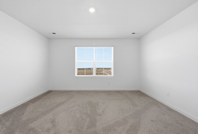 Building Photo - $2,395.95, 3 bed, 2.5 bath located in Colorado Springs with a washer and dryer.