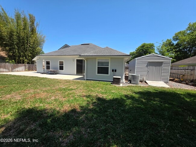 Building Photo - 86088 Meadowridge Ct