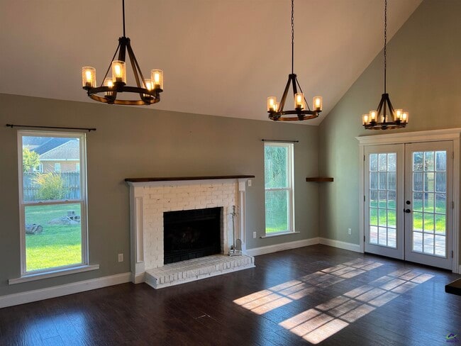 Building Photo - 108 Wilkes Ct