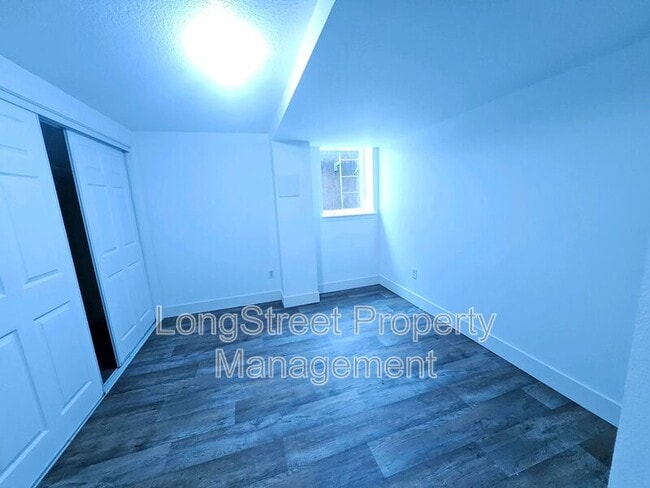 Building Photo - 513 SE 157th Ave