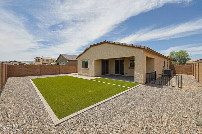 Building Photo - 17435 W Laurie Ln