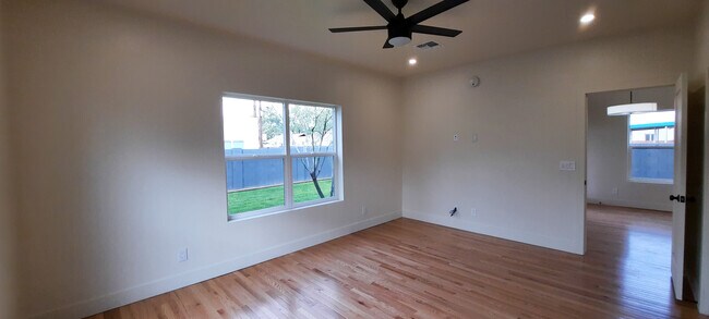 Building Photo - 2234 N Evergreen St