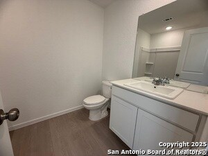 Building Photo - 204 Ottawa Wy