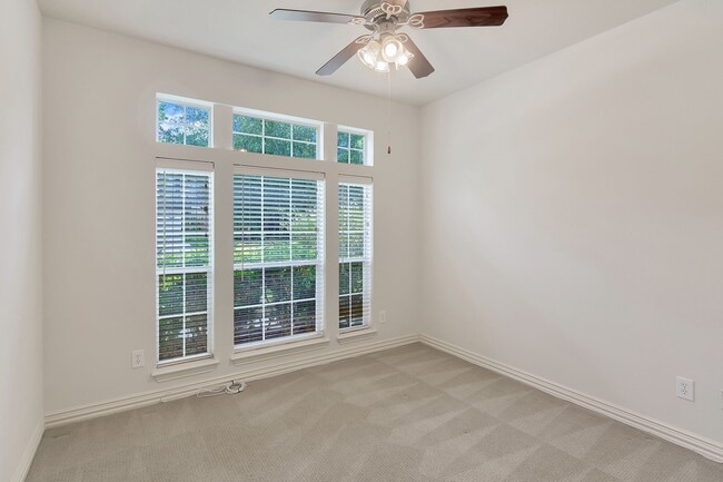 Building Photo - 27 Frontera Cir
