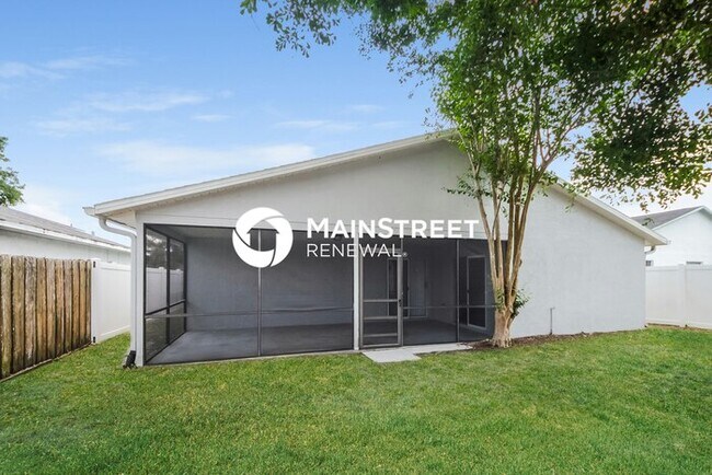 Building Photo - 3 Bedroom Pet-Friendly Home in Kissimmee, FL with Main Street Renewal