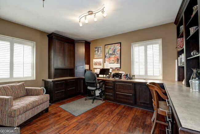 Building Photo - 282 Ardmore Cir NW