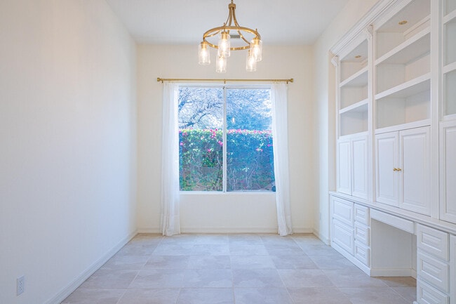 Building Photo - 81799 Prism Dr