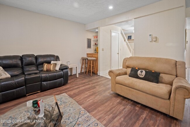 Building Photo - 854 Crest Pines Ln