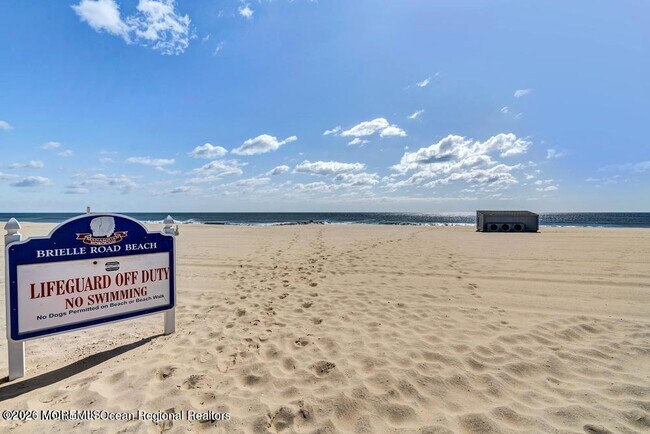 Building Photo - 265 1st Ave