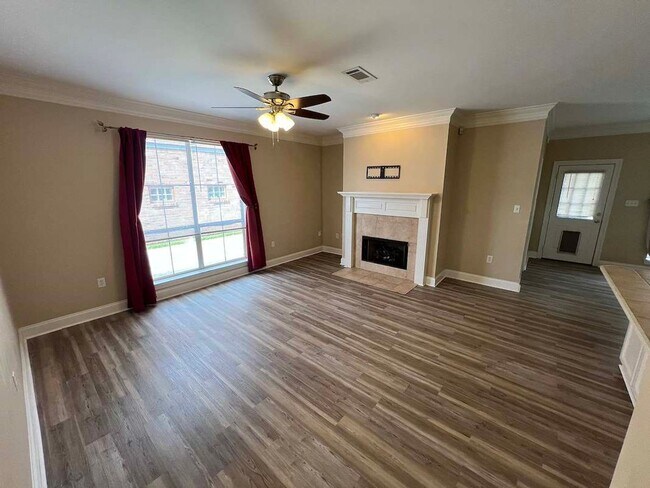 Building Photo - Beautiful 3BR Home in Sought-After Beau Pré off River Rd – Open Floor Plan & Fenced Yard!