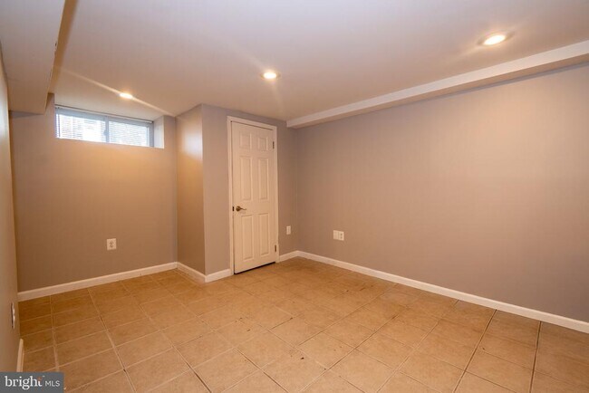 Building Photo - 2639 Boone St