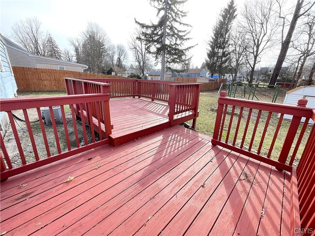 Building Photo - 121 Wadsworth Rd