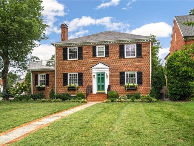 Primary Photo - 4416 Bromley Ln