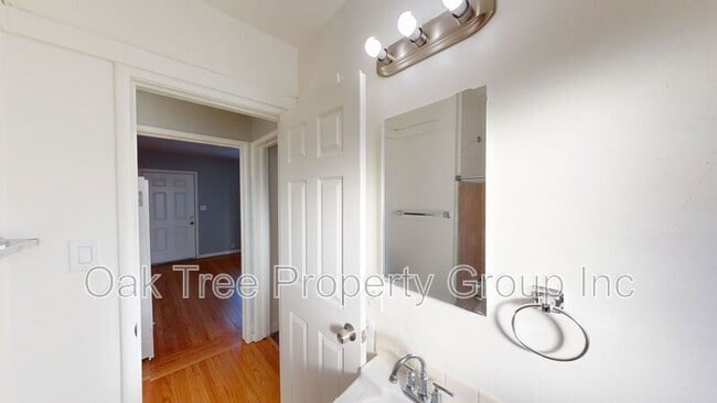 Building Photo - 22815 Grand St