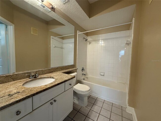 Building Photo - 14304 Fredricksburg Dr