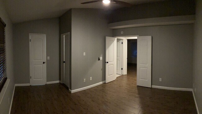 Building Photo - 3305 Soda Canyon Dr