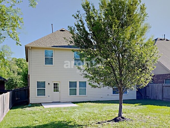 Building Photo - 1735 Park Oak Drive