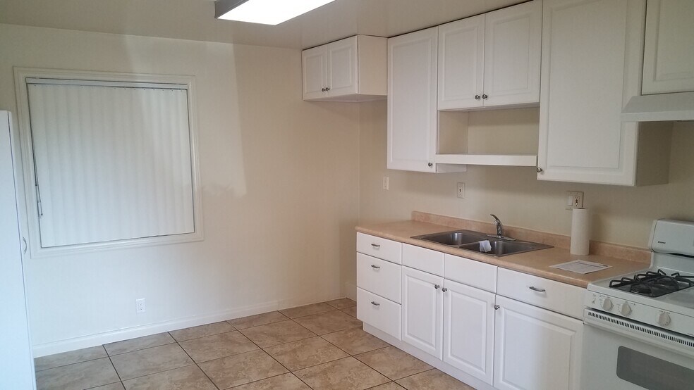 Building Photo - 3109 S El Camino Real