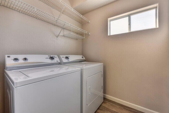 Building Photo - NICE 3 BEDROOM CONDO, 2 BATH, & 2 CAR GARA...