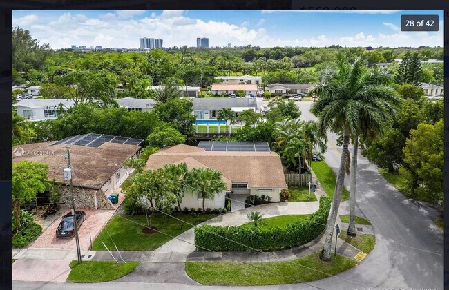 Building Photo - 2300 NE 193rd St