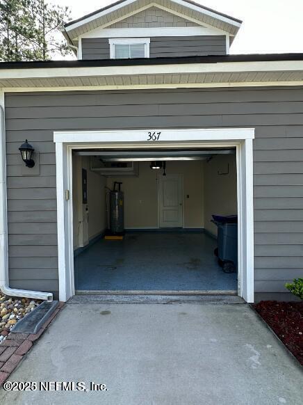 Building Photo - 367 Servia Dr