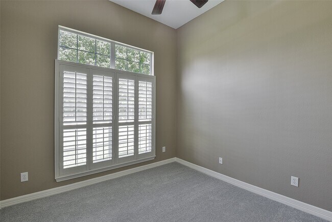 Building Photo - 3960 Farm to Market 1960 Rd E