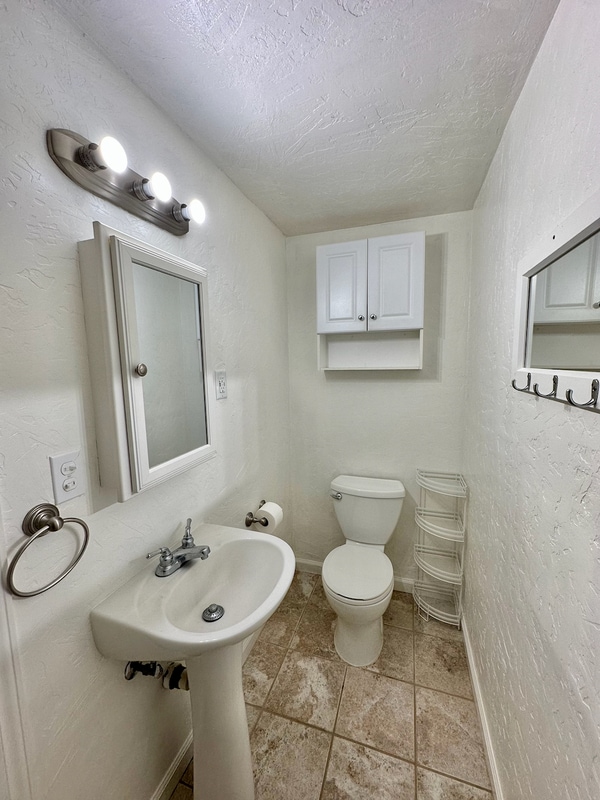 Building Photo - 6181 Wise Rd