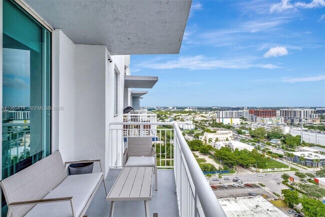 Building Photo - 275 NE 18th St