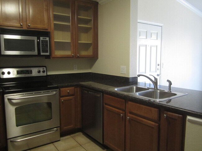 Building Photo - GORGEOUS CORONA CONDO