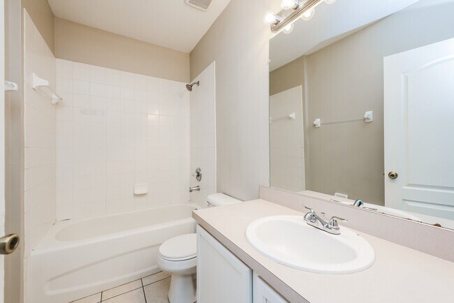 Building Photo - 7742 Bristol Park Dr