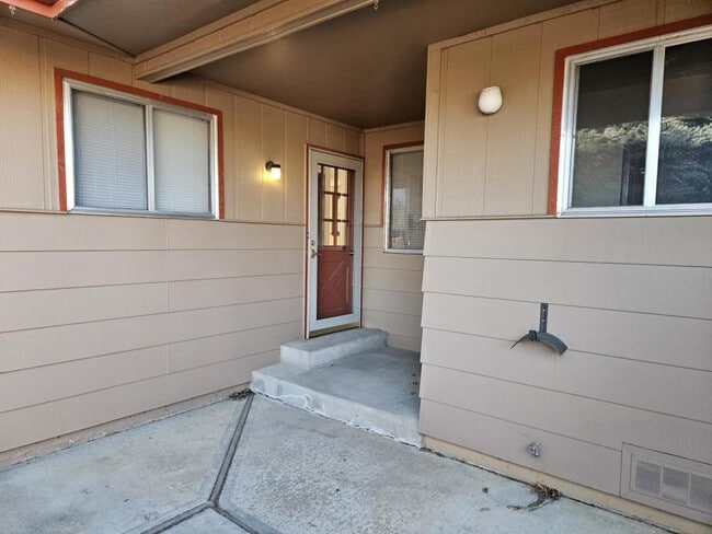 Building Photo - 2425 Emery St