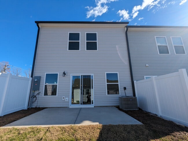Building Photo - Room in Townhome on Pagebrook Lane