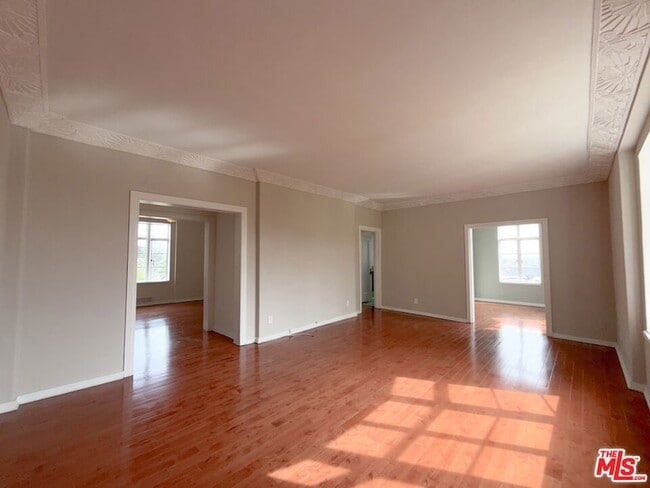 Building Photo - 1314 Hayworth Ave