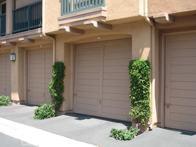 Building Photo - 2800 Keller Dr