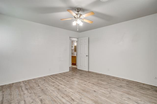 Building Photo - 109 NE Cindy Ln