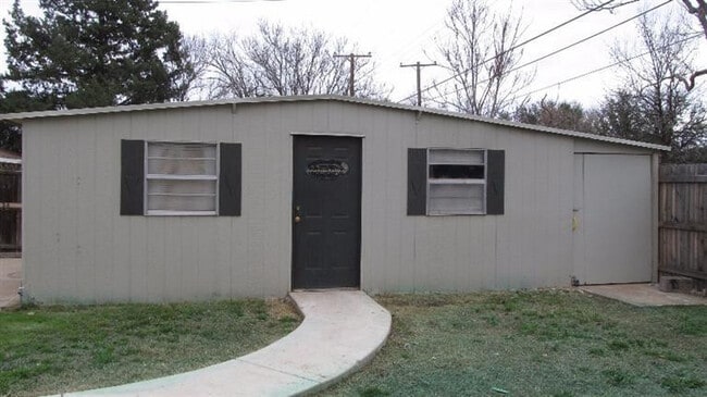Building Photo - 2805 55th St