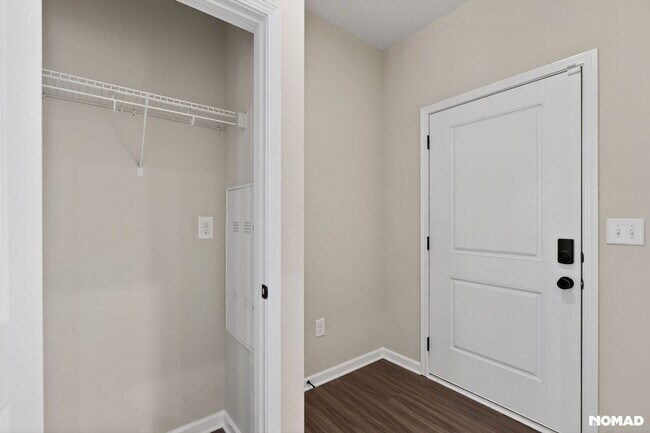 Building Photo - 203 Sage Woods Way