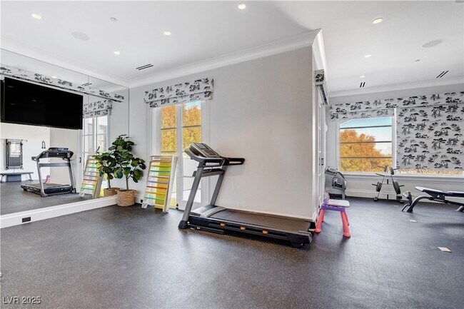 Building Photo - 11 Sable Ridge Ct