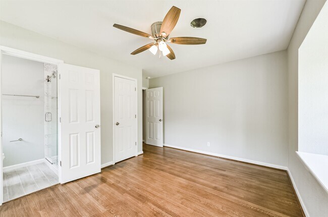 Building Photo - 9631 Bundy Ln
