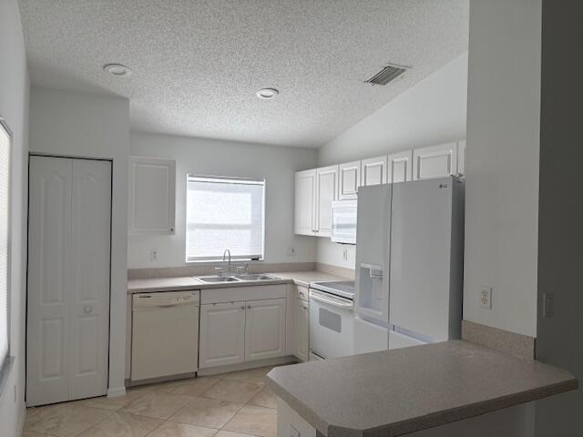 Building Photo - 304 SW North Shore Blvd