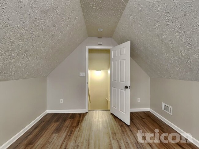 Building Photo - 50 Crooked Creek Way