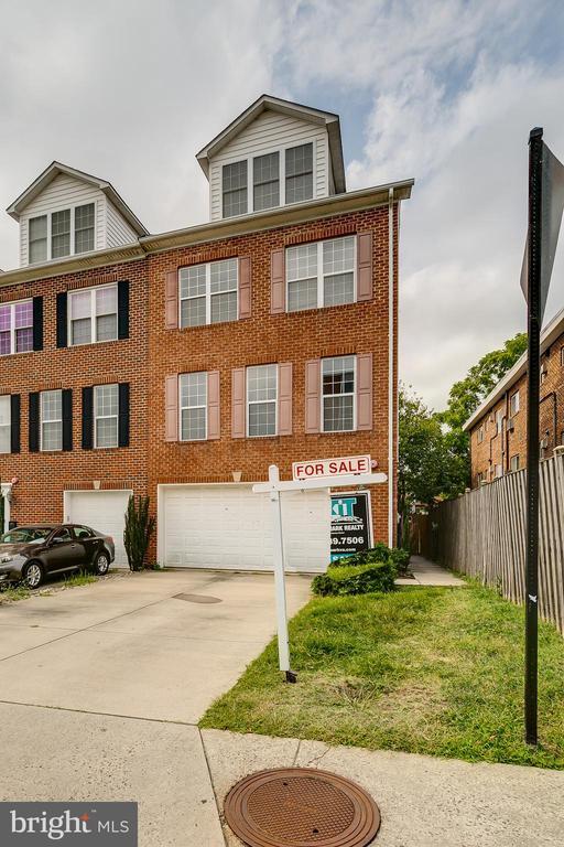Building Photo - 2026 N Culpeper St