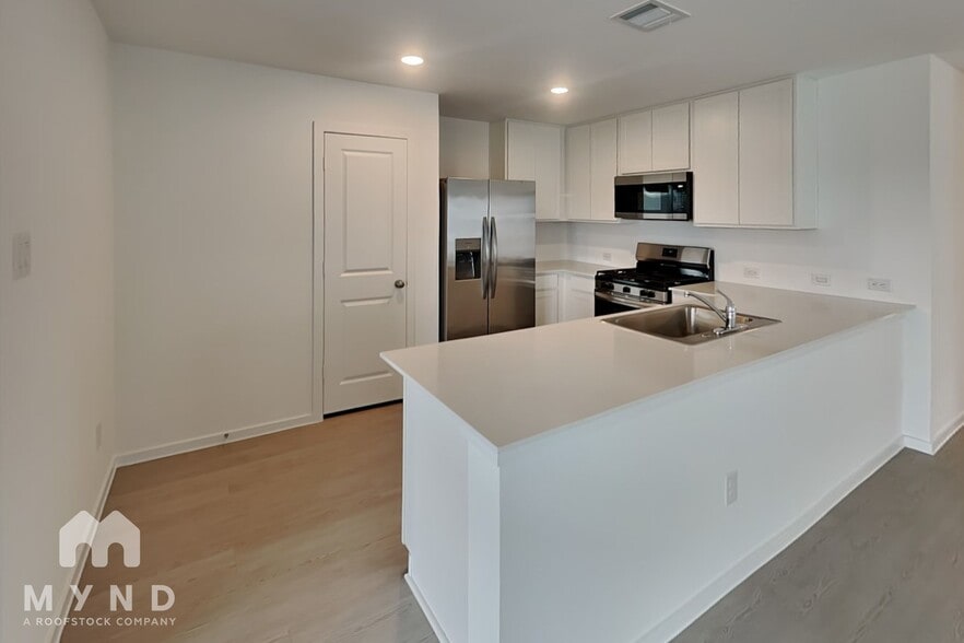 Building Photo - 708 Zuppino Ln