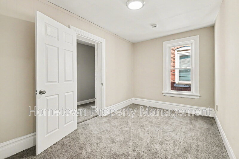 Building Photo - 1814 Boas St