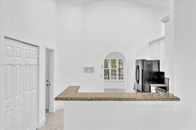 Building Photo - 5650 NW 40th Terrace