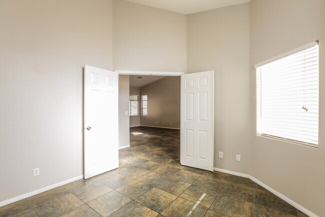 Building Photo - 6364 Gentlewood Ave