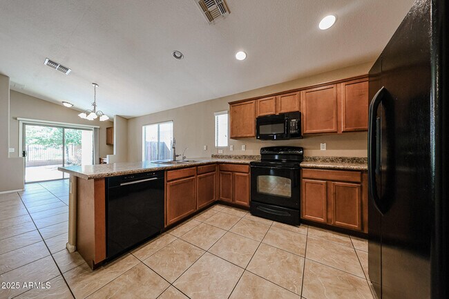 Building Photo - 4193 E Sandy Way