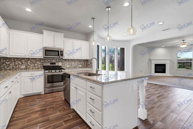 Building Photo - 1100 Scotney Ln