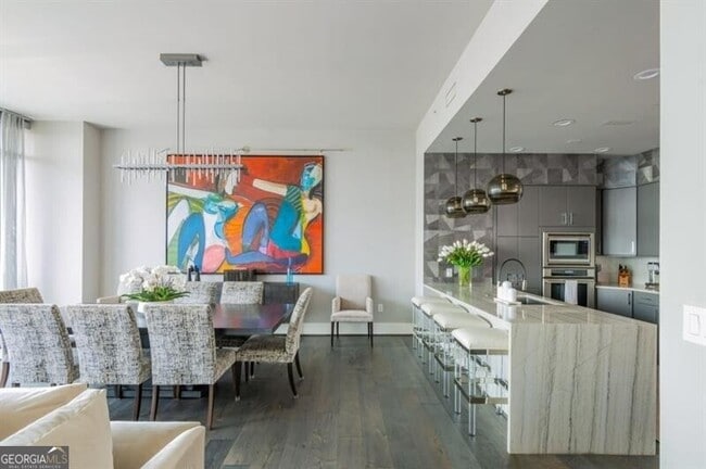 Building Photo - 1065 Peachtree St NE